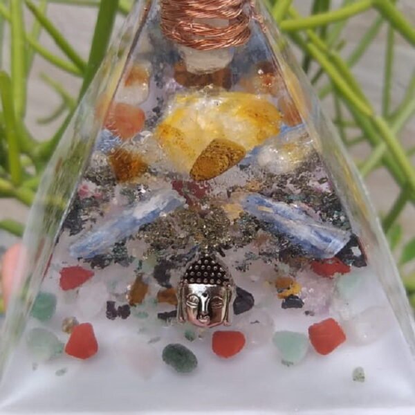 Pirâmide Branca Orgonite - Prosperidade e Proteção - Imagem 2